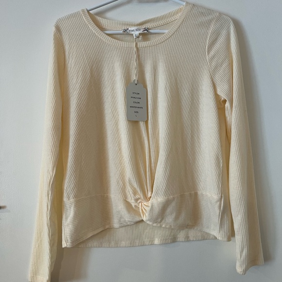 Front knot top - Picture 2 of 3